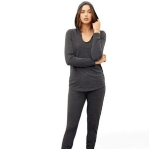 NWT Barefoot Dreams Malibu Luxe Lounge Scrunch Hoodie Medium Heather Gray Sz M